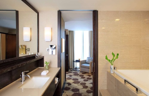 Downtown Chicago Hotel | Spacious Good-Value Accommodation! Pet-Friendly Property, Near Willis Tower!