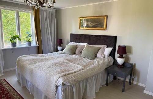 Norrkoping O Villa | Spacious house in rural idyll