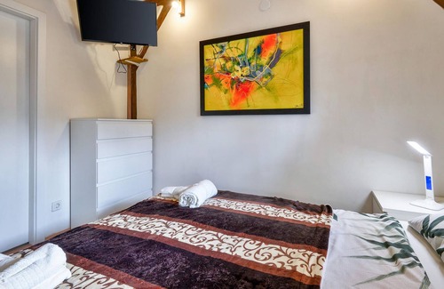 Sveti Ilija House | Spacious modern cottage in Tur?in inland Croatia, close to a lake and a town.