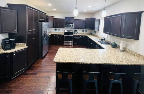 Swansboro House | Spacious Retreat Near Beaches & Camp Lejeune – Fire Pit & Pool Table!