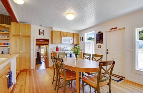 Mendocino House | Spectacular home with stunning views, decks, fireplaces, sauna, & fast WiFi