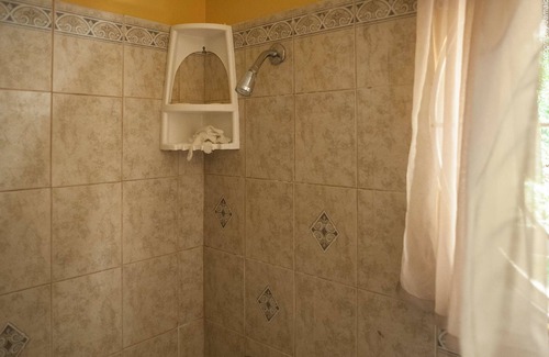Ocho Rios House | Spectaculer View at Columbus Heights