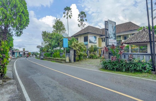 Sukasada Hotel | Spice Paradise Gitgit Singaraja RedPartner