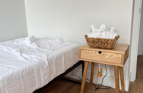 Queens Apartment | Stay near LGA