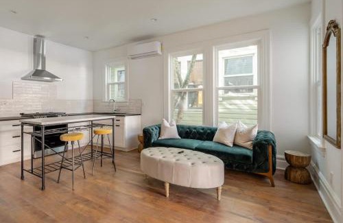 Uptown Apartment | Stay Portland - 1BR - Walk to Coffee, Brews & NW 23rd Shops