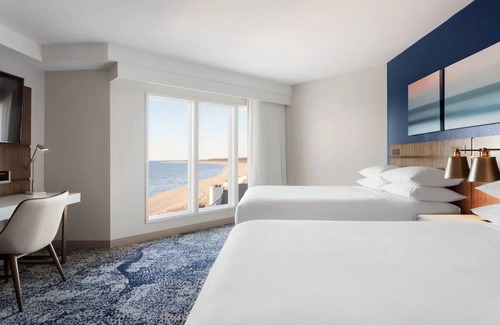 Northeast Virginia Beach Hotel | Steps to Virginia Beach: Overlooking Bay with Pool, Restaurant & Trail