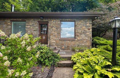Lake Junaluska House | Stone Cottage 1955