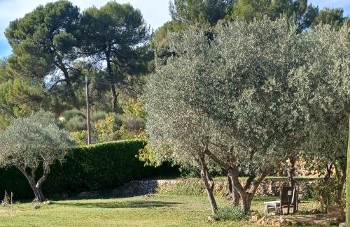 Saint-Maximin-la-Sainte-Baume Apartment | Studio loft au cœur du var
