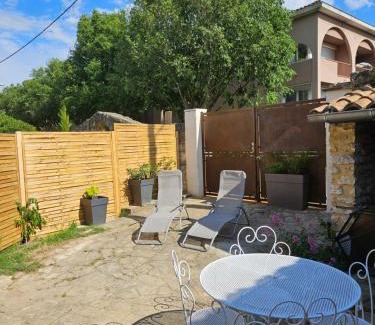 Villeneuve-les-Avignon Apartment | Studio à louer à Villeneuve les Avignon