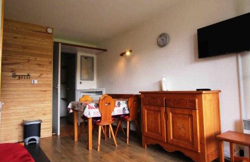 Bergers Apartment | Studio 5 pers. lumineux à 100m des pistes avec balcon, casier à skis et animaux acceptés - FR-1-405-51