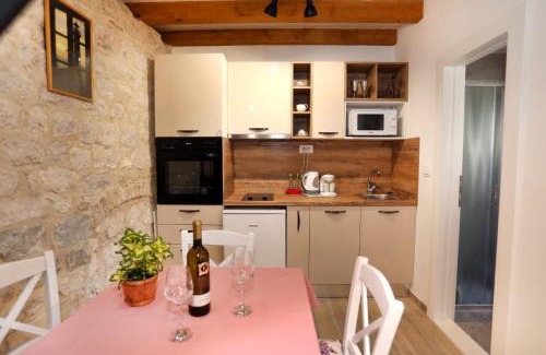 Kastel Stari Apartment | Studio apartman Mihaella
