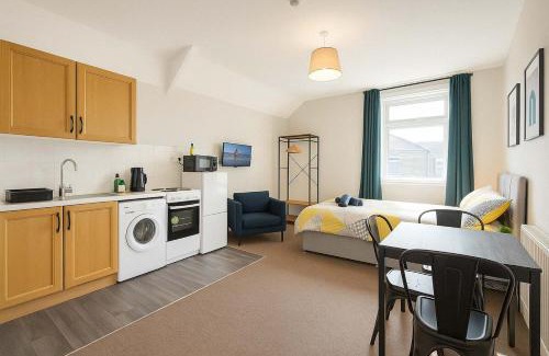 Grangetown Apartment | Studio flat 500m from Cardiff central station