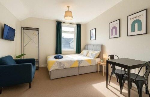Grangetown Apartment | Studio flat 500m from Cardiff central station