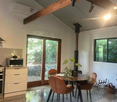 Booroobin House | Studio@Mimburi. Eco-luxe studio and amazing views!
