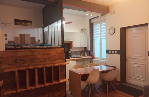 Reims Apartment | Studio Prémium Proche du Marché de Noël et Centre Ville