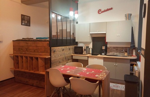 Reims Apartment | Studio Prémium Proche du Marché de Noël et Centre Ville