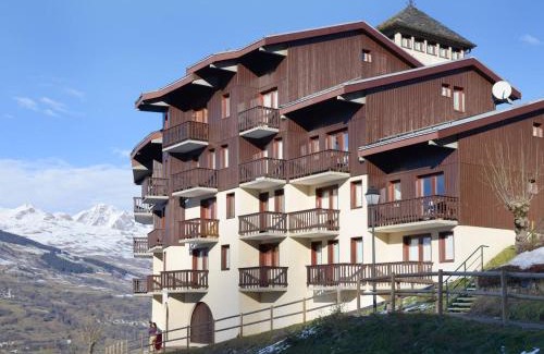 Montchavin Apartment | Studio rénové proche pistes avec balcon et coin montagne - FR-1-181-2469
