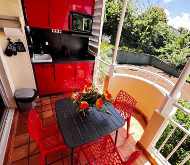 Tartane Apartment | Studio ROUGE GORGE TARTANE