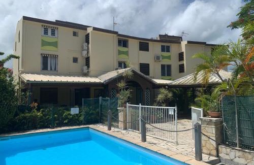 Pointe du Bout Apartment | Studio Sympa vue sur mer