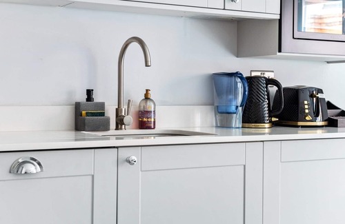 Leicester City Centre Apartment | Stunning 1 Bedroom Apt With Balcony-leicester City