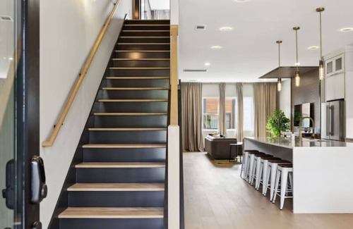 Madison House | Stunning 4 Bedroom/4.5 Bath Home w/Rooftop Deck!
