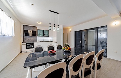 Ston House | Stunning home in Duba Stonska with WiFi