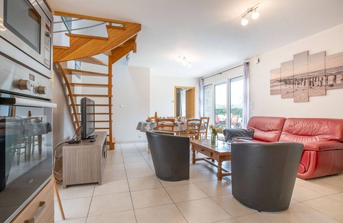 Plouzelambre Villa | Stunning private villa for 6 guests with WIFI, TV, terrace and pets allowed