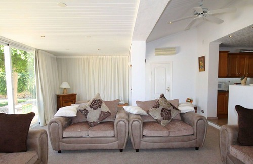 El Albir House | Stunning private villa for 6 people with A/C, private pool, WIFI, TV, patio and parking