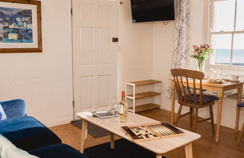 Mevagissey House | Stunning private villa for 4 people with WIFI and TV