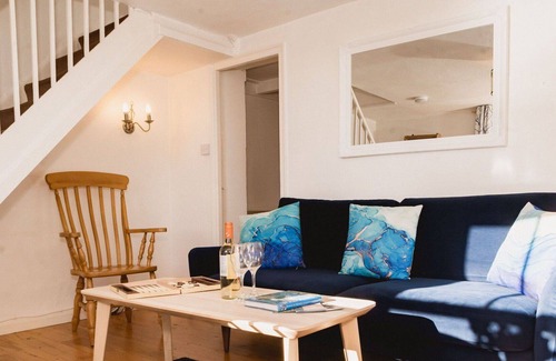 Mevagissey House | Stunning private villa for 4 people with WIFI and TV