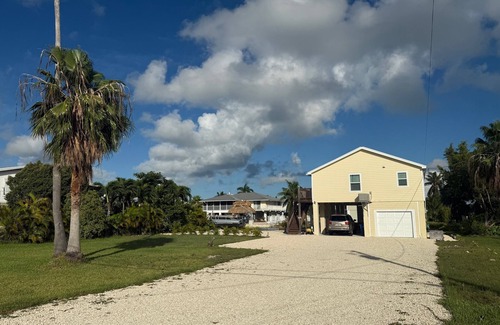 Sugarloaf Shores House | Stunning Sugarloaf, 3 bed house on huge plot to accomodate your RV or boat.