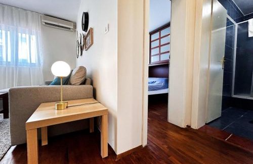 Velji Vinogradi Apartment | Stylish 1 Bedroom Apartment Budva
