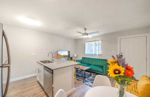 Highland Apartment | Stylish 1BR Near UT Highland Evonify