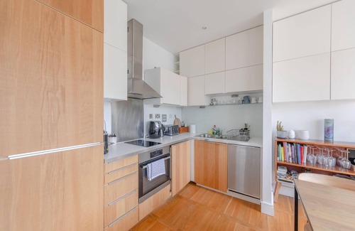 Southwark Apartment | Stylish & Bright 1BD Flat - Peckham