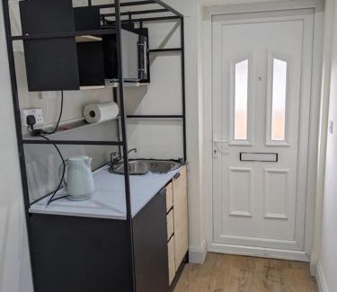 High Wycombe House | Stylish Self Contained Unit - High Wycombe