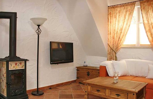 Burg-Kauper Apartment | Suite 60 sqm 2 bedrooms/living room/fireplace/shower/toilet, breakfast - To the snake king