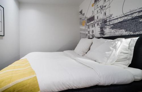 Saint-Thomas-d'Aquin Apartment | SUITE DESNOS : au cœur de la Rive Gauche, neuf, design, 2 personnes