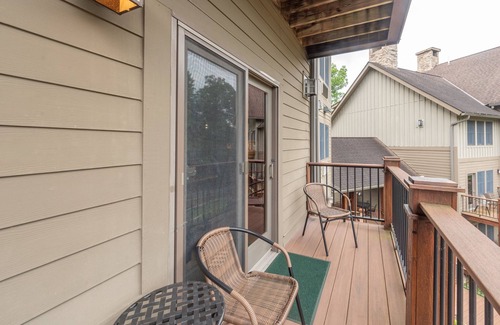 Thayerville Apartment | Suites at Silver Tree: A213 Studio Lake View