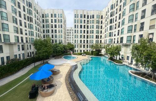 Bang Na Apartment | Sunlit Nest Sukhumvit
