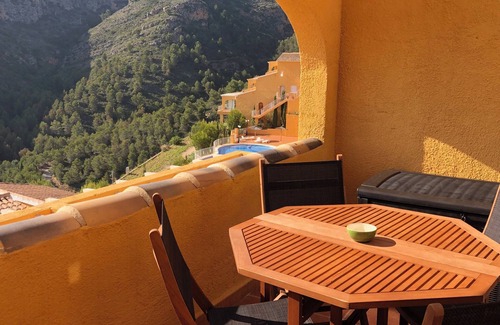 Cumbre del Sol Apartment | Sunny and very quiet apartment with gorgeous mountain and valley views