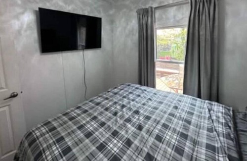 Sherkston Cottage | Sunny Beach Retreat at Sherkston Shores