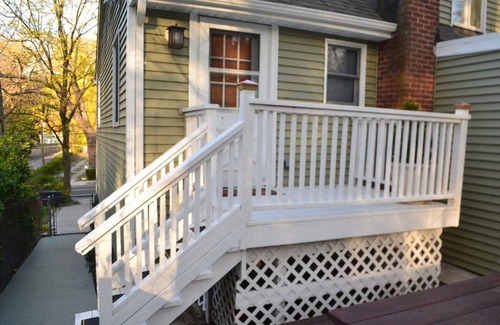 Huntington Apartment | Sunny/Cozy 1 Bdrm Apt, 1 Hr To NYC