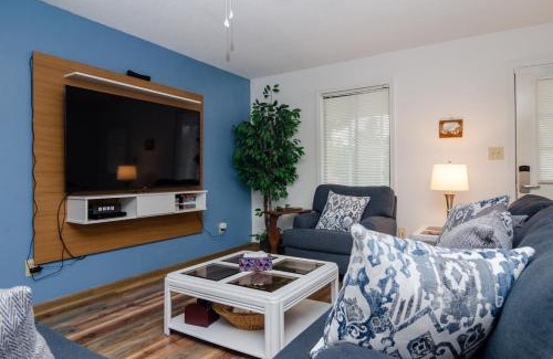 Kure Beach House | Sunny Vacations Cottage by Bryant Real Estate