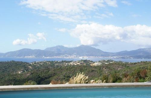 Albitreccia Villa | Sunset Villa with Bay View