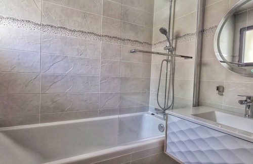 Roche-Saint-Secret Other | Superb farmhouse with breathtaking views in a quiet location not overlooked