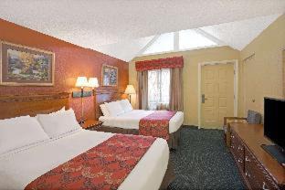 Gatlinburg Hotel | Super 8 by Wyndham Downtown Gatlinburg at Convention Center