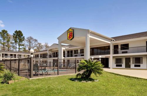 Gulf Hills Hotel | Super 8 by Wyndham Ocean Springs Biloxi