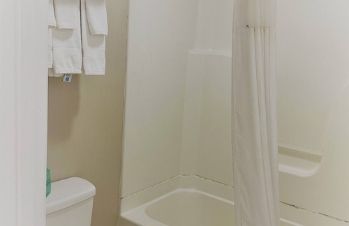 Picayune Hotel | Super 8 by Wyndham Picayune
