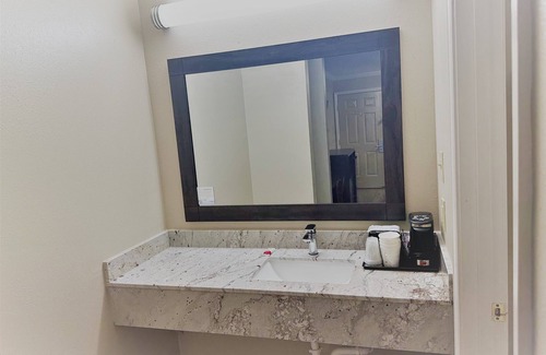 Picayune Hotel | Super 8 by Wyndham Picayune