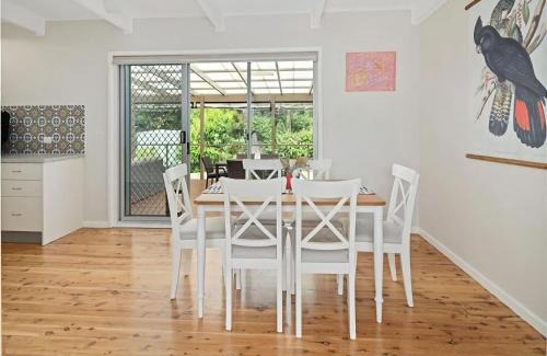 Surf Beach House | Surf Beach Retreat managed by Batemans Bay Accom
